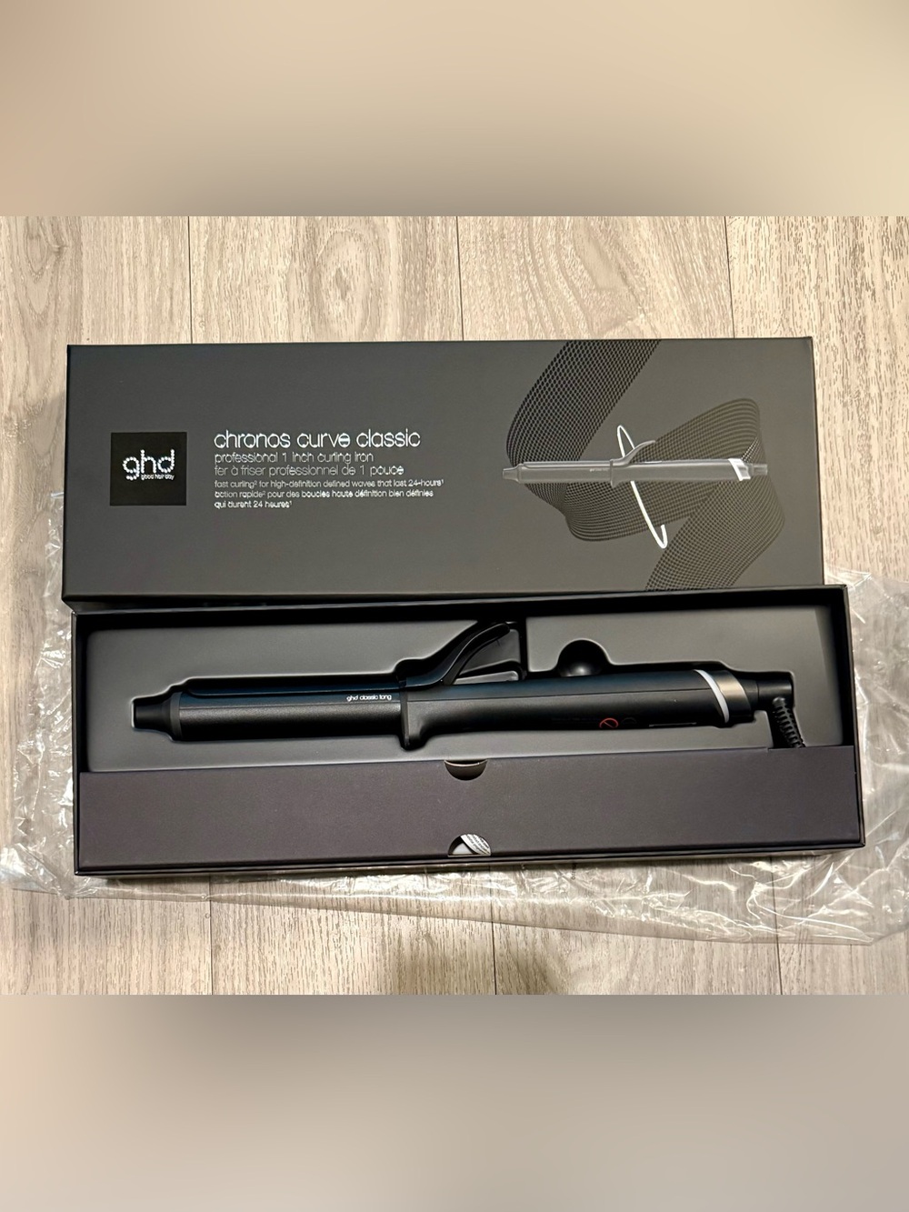 ghd Chronos Curve Classic Curling Iron in Black